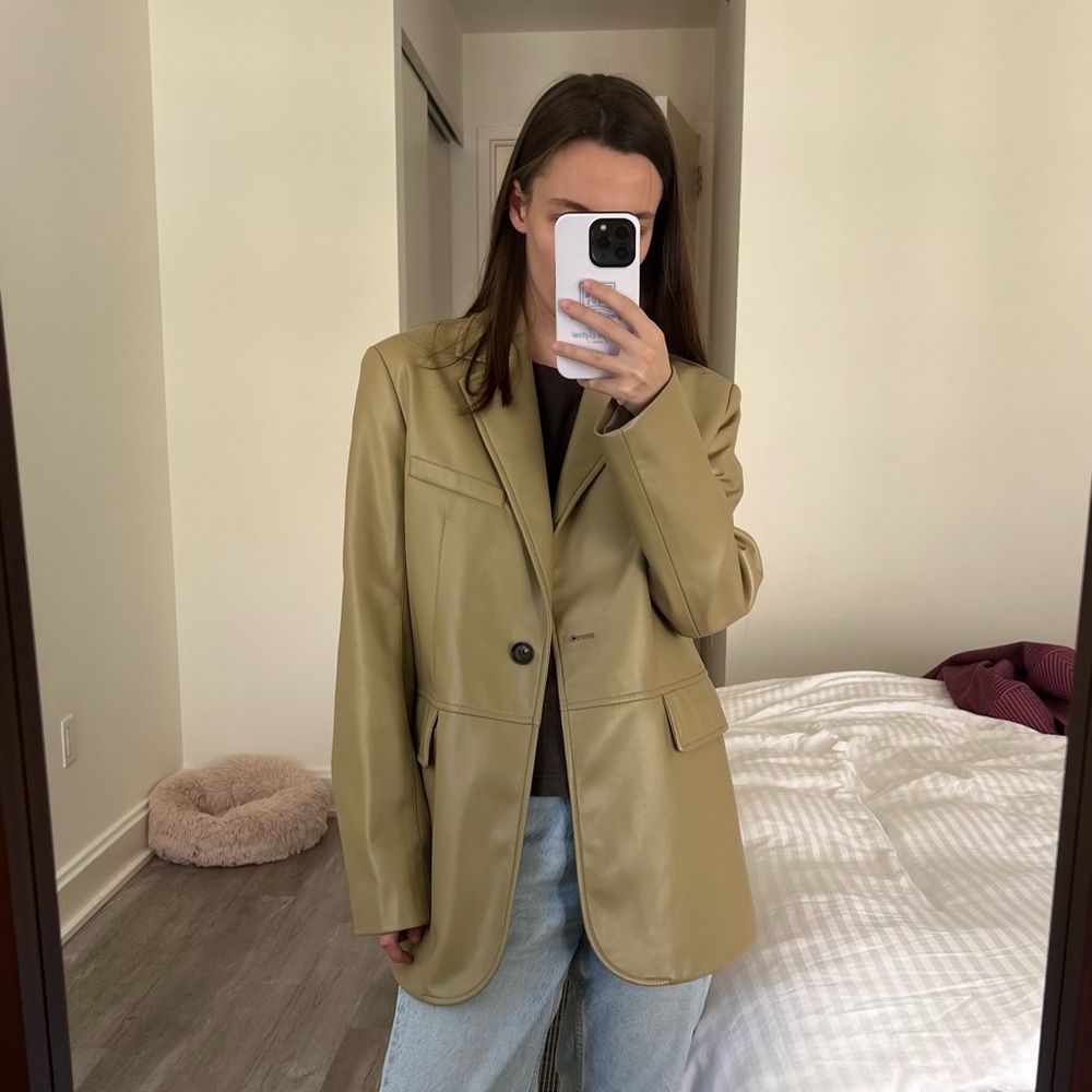 12 storeez Eco leather blazer